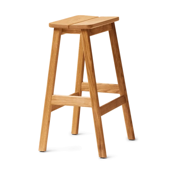 Form & Refine Angle Standard bar stool 65 cm Oak