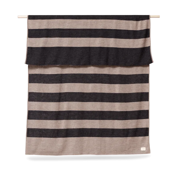 Form & Refine Aymara blanket 130x190 cm Ribbon Beige-black