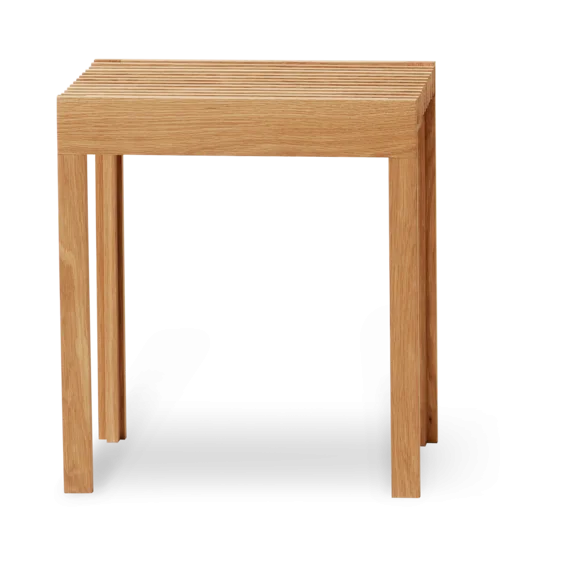 Form & Refine Lightweight stool 40x45 cm Oak