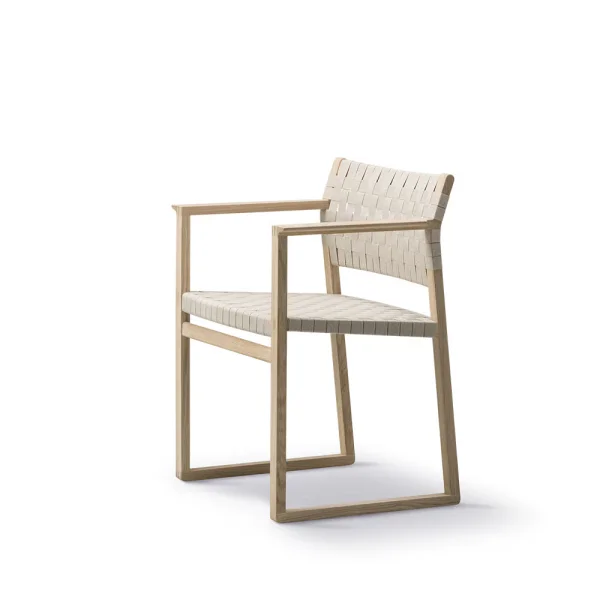Fredericia Furniture BM62 armchair Wicker natural-lacquered oak frame