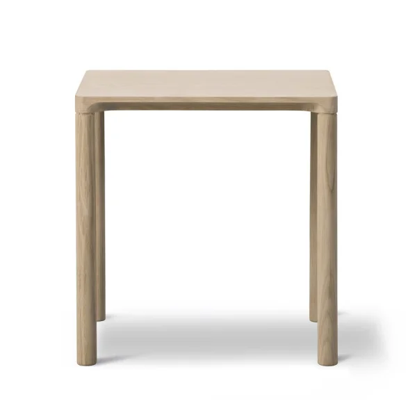 Fredericia Furniture Piloti 6705 side table Soaped oak-height 41 cm