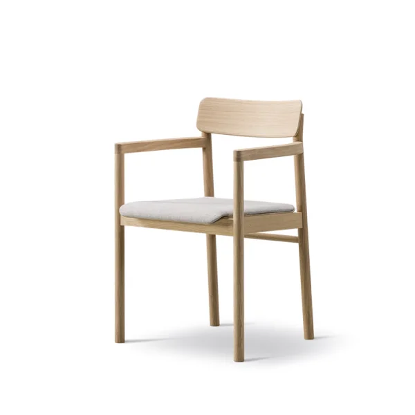 Fredericia Furniture Post 3446 armchair Sunniva 717 - light oiled oak