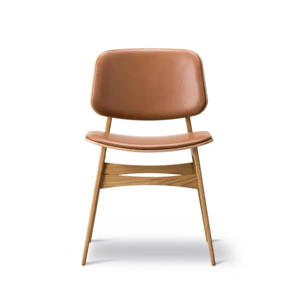 Fredericia Furniture Søborg 3052 wood base chair fully upholstered leather omni 307 cognac, lacquered ivory-colored oak