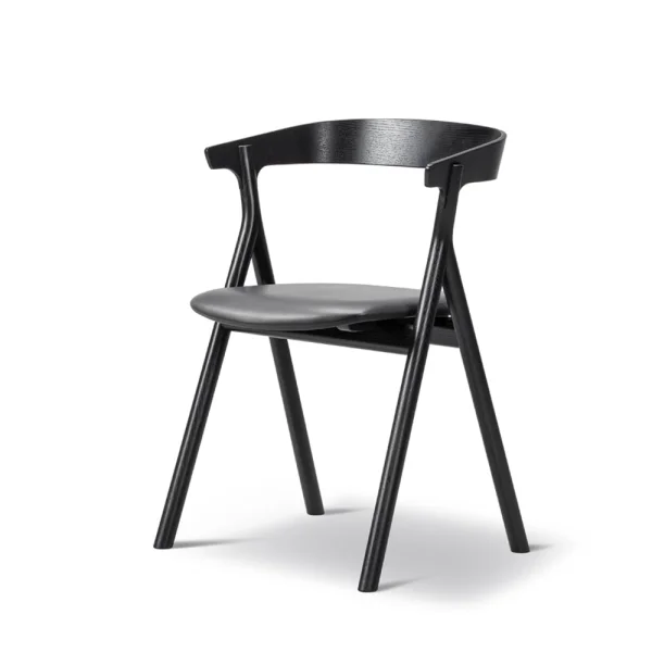 Fredericia Furniture Yksi 3341 chair Premium leather 88-black lacquered oak