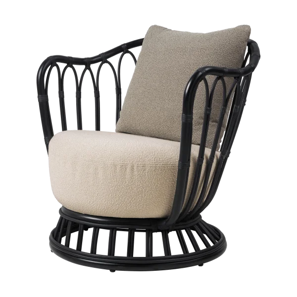 GUBI Grace Outdoor armchair Lorkey Limonta 41-43-black
