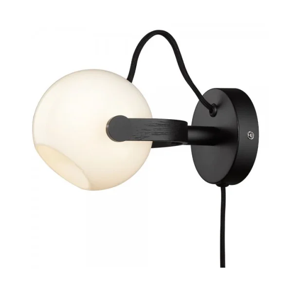 Halo Design DC opalic wall lamp Ø12 cm White