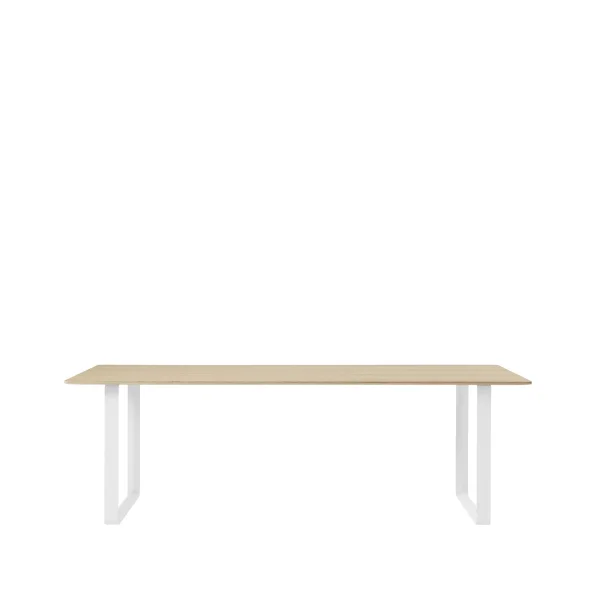 Muuto 70/70 dining table 225x90 cm Oak venner-Plywood-White