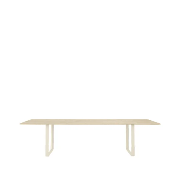 Muuto 70/70 dining table 295x108 cm Solid oak-Sand