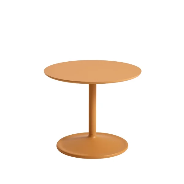 Muuto Soft side table Ø48cm Orange laminate H: 40 cm