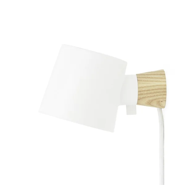 Normann Copenhagen Rise wall lamp white
