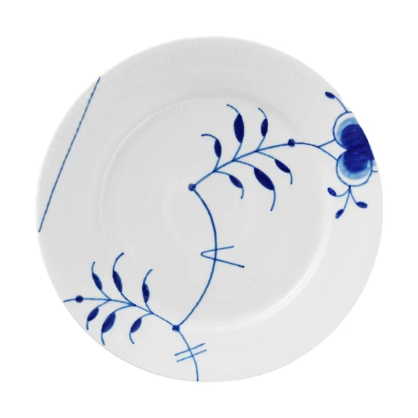 Royal Copenhagen Blue Fluted Mega Limited Edition side plate Ø22 cm White-blue