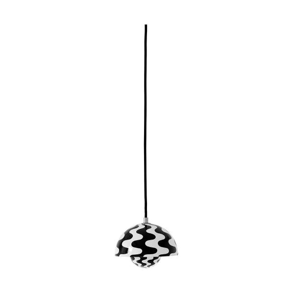 &Tradition Flowerpot VP10 pendant lamp Black-white