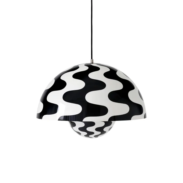 &Tradition Flowerpot VP2 pendant lamp big Black-white pattern