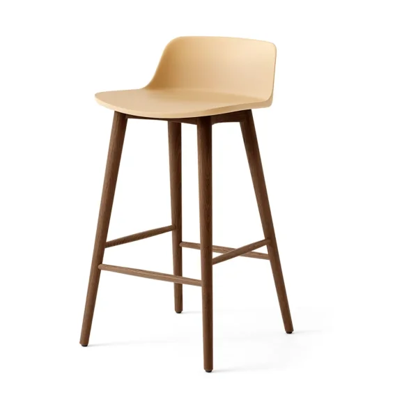 &Tradition Rely HW118 bar stool Beige sand-lacquered walnut, 65 cm